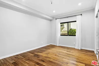 14630 Dickens St #108, Los Angeles, CA 91403 - Photo 11