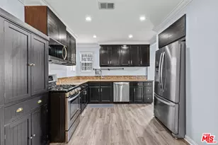 7048 Zelzah Ave, Los Angeles, CA 91335 - Photo 11
