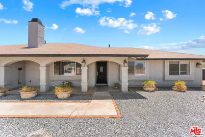 15361 Mondamon Rd, Apple Valley, CA 92307 - Photo 9