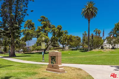 125 N Raymond Ave #412, Pasadena, CA 91103 - Photo 19