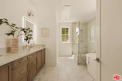 9521 Cattaraugus Ave, Los Angeles, CA 90034 - Photo 15