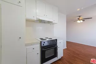 344 S Hobart Blvd, Los Angeles, CA 90020 - Photo 27