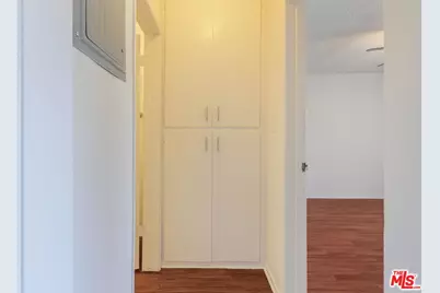 344 S Hobart Blvd, Los Angeles, CA 90020 - Photo 31
