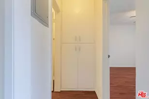 344 S Hobart Blvd, Los Angeles, CA 90020 - Photo 31