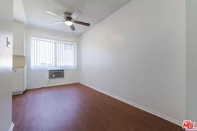 344 S Hobart Blvd, Los Angeles, CA 90020 - Photo 15