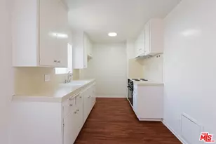 344 S Hobart Blvd, Los Angeles, CA 90020 - Photo 25