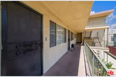 344 S Hobart Blvd, Los Angeles, CA 90020 - Photo 1