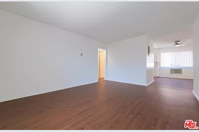 344 S Hobart Blvd, Los Angeles, CA 90020 - Photo 11