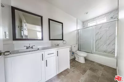 9801 Grandee Ave, Los Angeles, CA 90002 - Photo 5