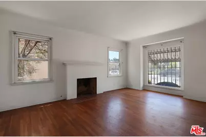 8320 Airlane Ave, Los Angeles, CA 90045 - Photo 11