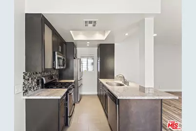 8500 Falmouth Ave #Unit 2104, Los Angeles, CA 90293 - Photo 3