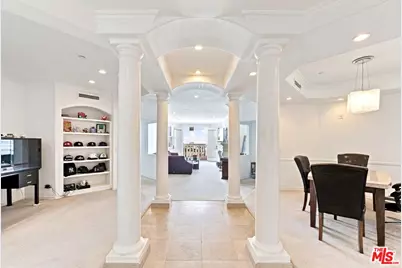 128 N Swall Dr #304, Los Angeles, CA 90048 - Photo 3