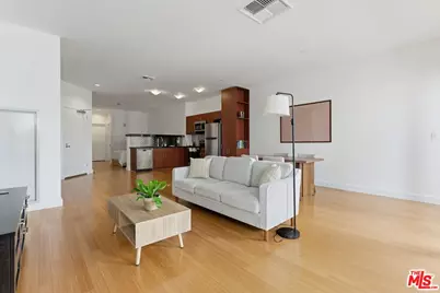 3810 Wilshire Blvd #602, Los Angeles, CA 90010 - Photo 3
