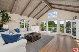12052 Laurel Terrace Dr, Studio City, CA 91604 - Photo 5