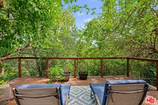 12052 Laurel Terrace Dr, Studio City, CA 91604 - Photo 31