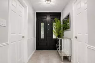 15829 Tupper St, Los Angeles, CA 91343 - Photo 9