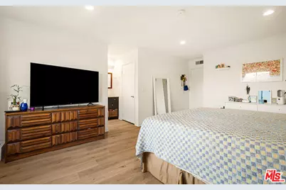 4658 Don Lorenzo Dr #E, Los Angeles, CA 90008 - Photo 17