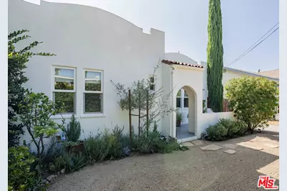 239 N Everett St, Glendale, CA 91206 - Photo 3