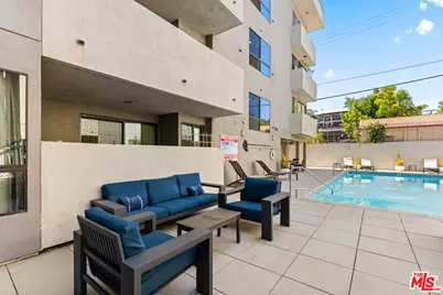 12115 San Vicente Blvd #107, Los Angeles, CA 90049 - Photo 35