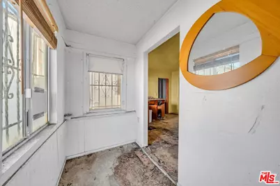 224 W 84th St, Los Angeles, CA 90003 - Photo 33