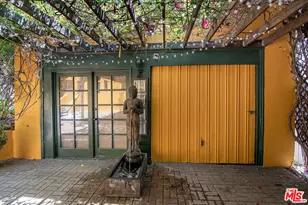 130 N Catalina St, Los Angeles, CA 90004 - Photo 39