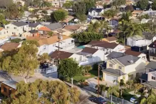 2137 W 84th Pl, Los Angeles, CA 90047 - Photo 31