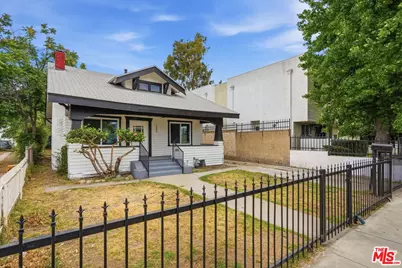 1009 E 43rd St, Los Angeles, CA 90011 - Photo 3