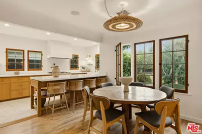 913 Amoroso Pl, Los Angeles, CA 90291 - Photo 15