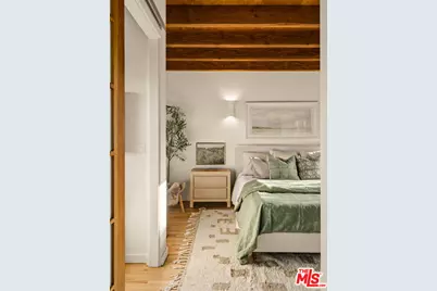 913 Amoroso Pl, Los Angeles, CA 90291 - Photo 31