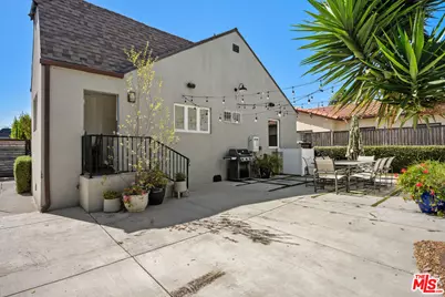 1656 S Genesee Ave, Los Angeles, CA 90019 - Photo 31