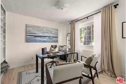 9933 Hayvenhurst Ave, Los Angeles, CA 91343 - Photo 29