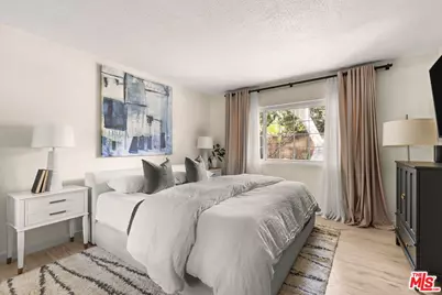 9933 Hayvenhurst Ave, Los Angeles, CA 91343 - Photo 13