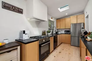 9667 Yoakum Dr, Los Angeles, CA 90210 - Photo 17