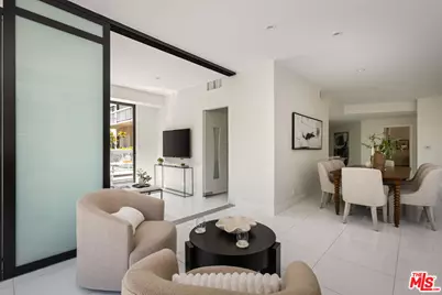 4460 Wilshire Blvd #207, Los Angeles, CA 90010 - Photo 17