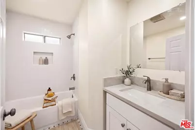 6190 Mesa Ave, Los Angeles, CA 90042 - Photo 5