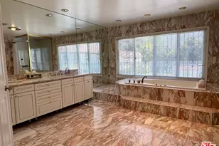 414 N Las Palmas Ave, Los Angeles, CA 90004 - Photo 39