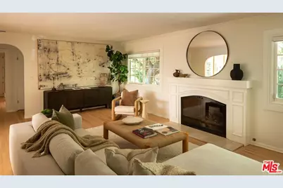 3931 Woodcliff Rd, Sherman Oaks, CA 91403 - Photo 3