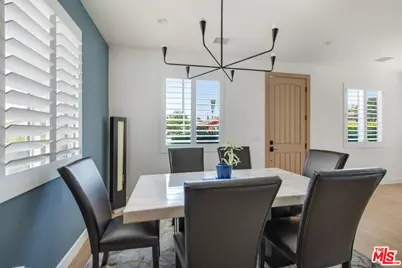 3763 S Gramercy Pl, Los Angeles, CA 90018 - Photo 7