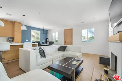 3763 S Gramercy Pl, Los Angeles, CA 90018 - Photo 5