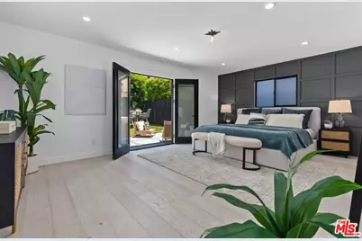 5403 Stratford Rd, Los Angeles, CA 90042 - Photo 17