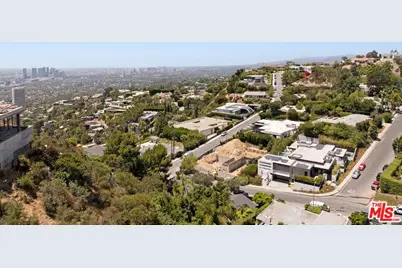 2275 Sunset Plaza, Los Angeles, CA 90069 - Photo 11