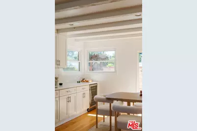 22103 Del Valle St, Woodland Hills, CA 91364 - Photo 11