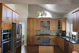 28735 Citrus Pl, Santa Clarita, CA 91390 - Photo 21