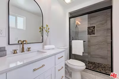 2616 W 73rd St, Los Angeles, CA 90043 - Photo 23
