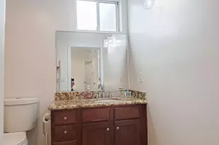 1025 Dewey Ave, Los Angeles, CA 90006 - Photo 23