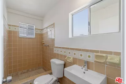 945 N Ditman Ave, Los Angeles, CA 90063 - Photo 31