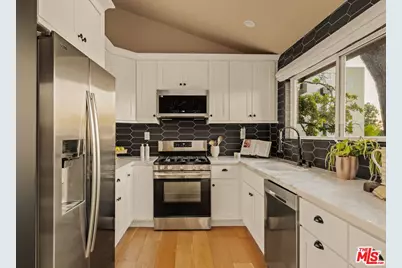 937 Lucile Ave, Los Angeles, CA 90026 - Photo 11
