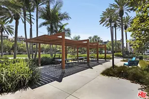 13027 Bluff Creek Dr, Playa Vista, CA 90094 - Photo 45