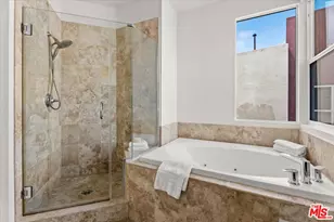 13027 Bluff Creek Dr, Playa Vista, CA 90094 - Photo 31