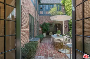 560 S Bronson Ave, Los Angeles, CA 90004 - Photo 19